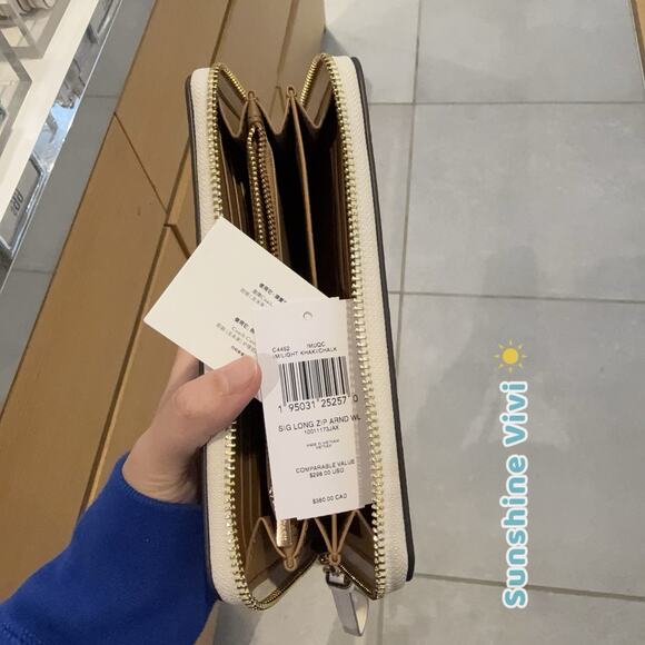 NWT Coach Long Zip Around Wallet In Signature Canvas C4452 LIGHT KHAKI/CHALK - Picture 5 of 5